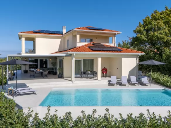 3-bedroom Detached House In Motovun, Croatia (255 M²)