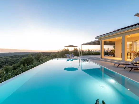 3-bedroom Detached House In Motovun, Croatia (255 M²)