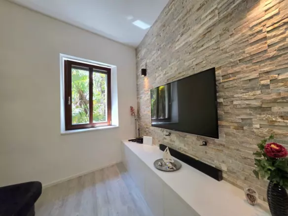 3-bedroom Apartment In Poreč, Croatia (97 M²)