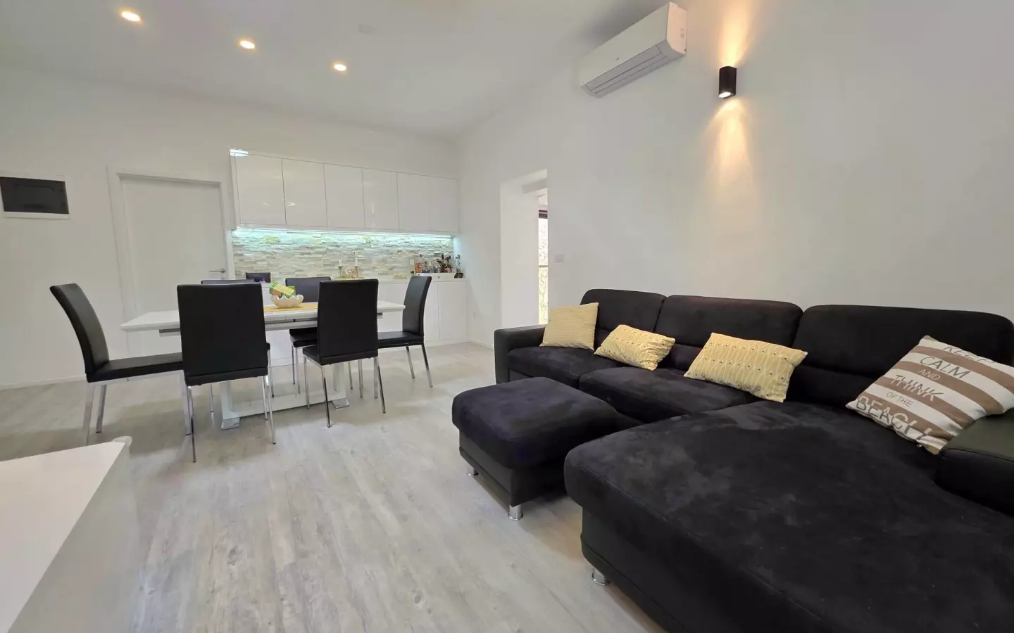 3-bedroom Apartment In Poreč, Croatia (97 M²)