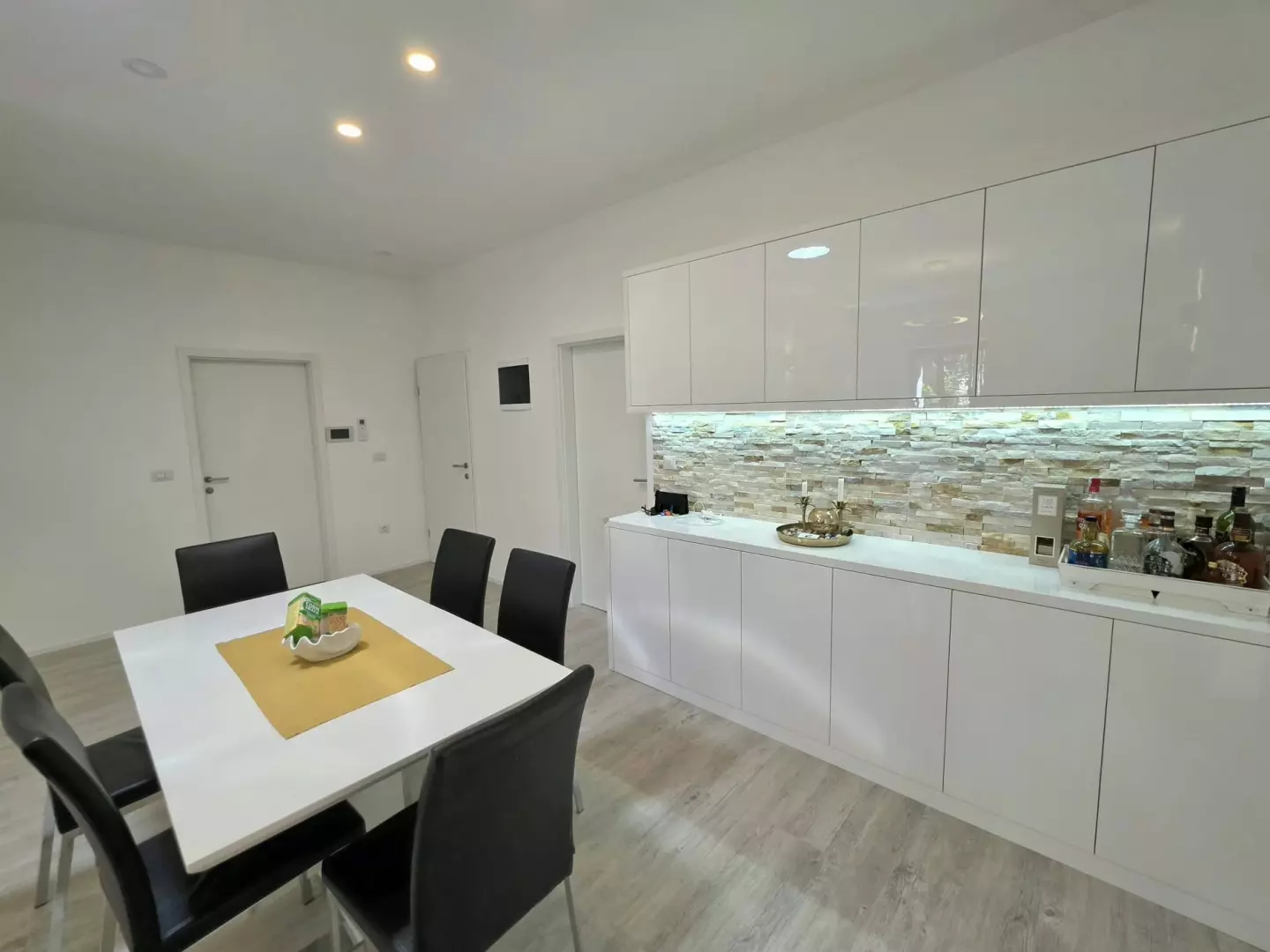 3-bedroom Apartment In Poreč, Croatia (97 M²)