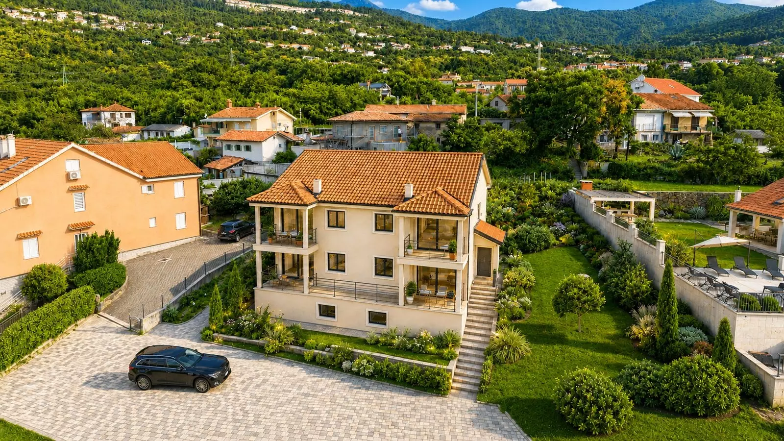 Apartment In Poljane