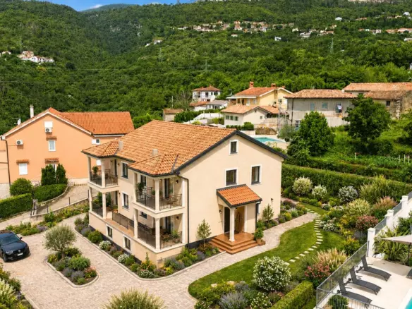 Apartment In Poljane