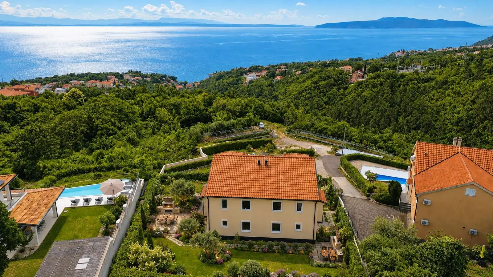 Apartment In Poljane