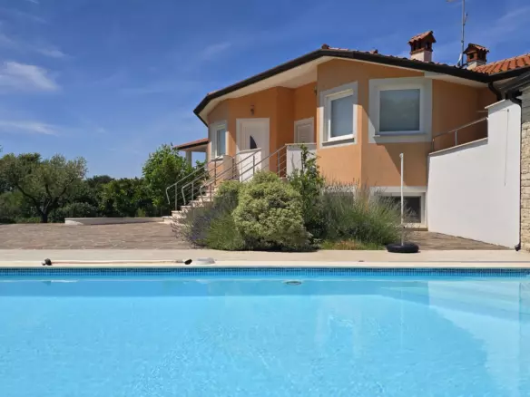 6-bedroom Detached House In Umag, Croatia (355 M²)