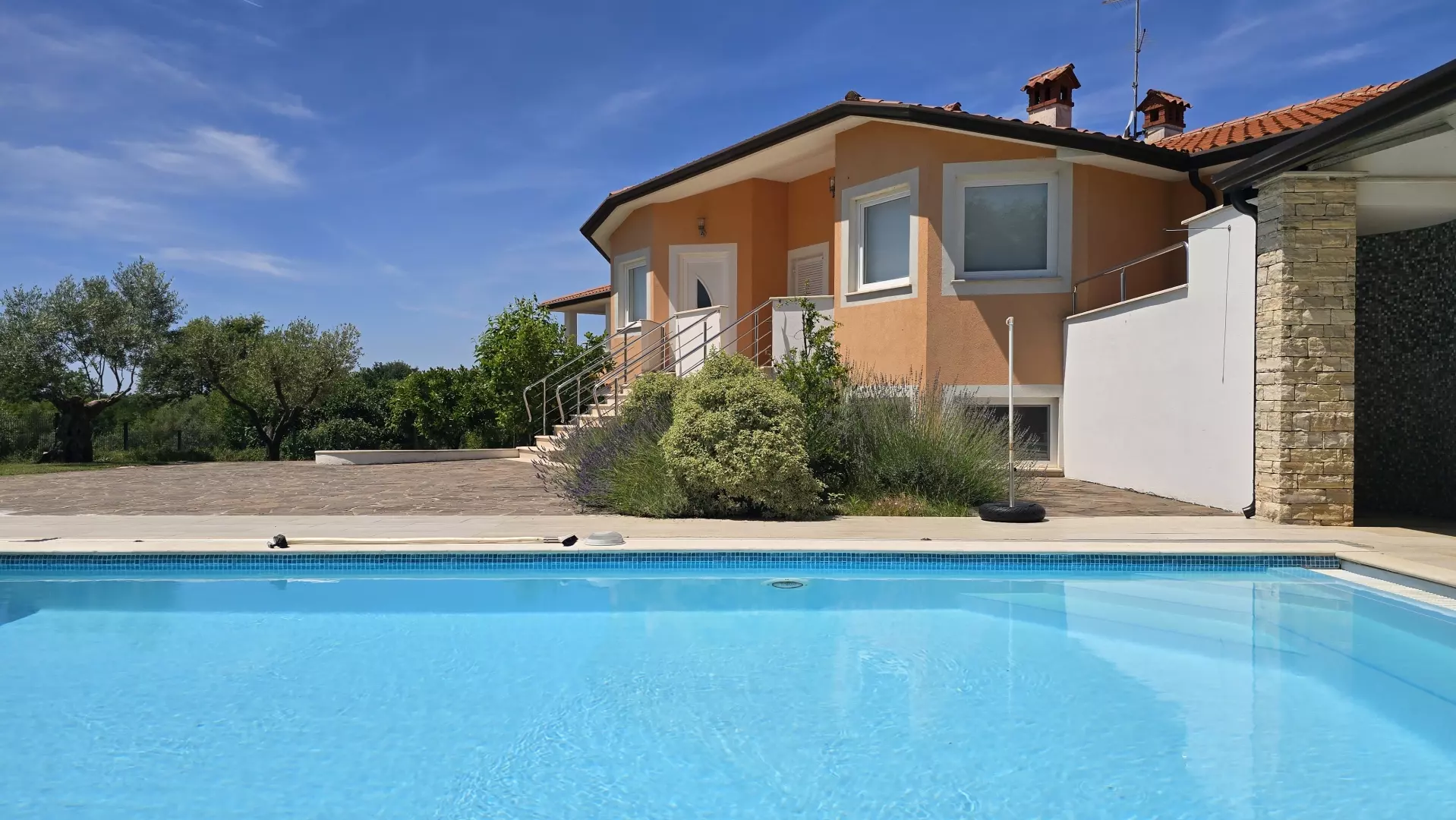 6-bedroom Detached House In Umag, Croatia (355 M²)