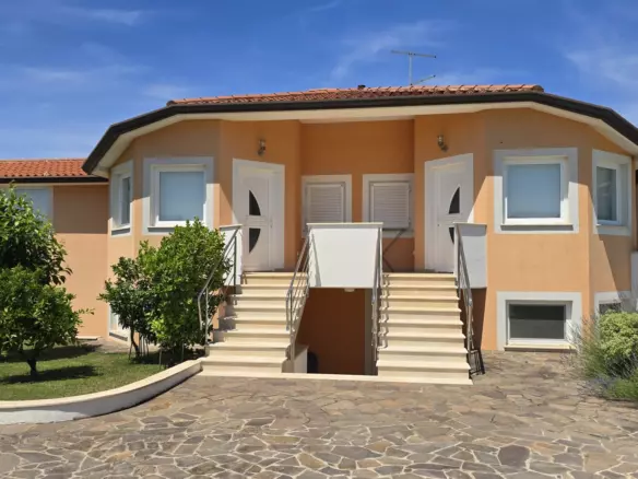 6-bedroom Detached House In Umag, Croatia (355 M²)