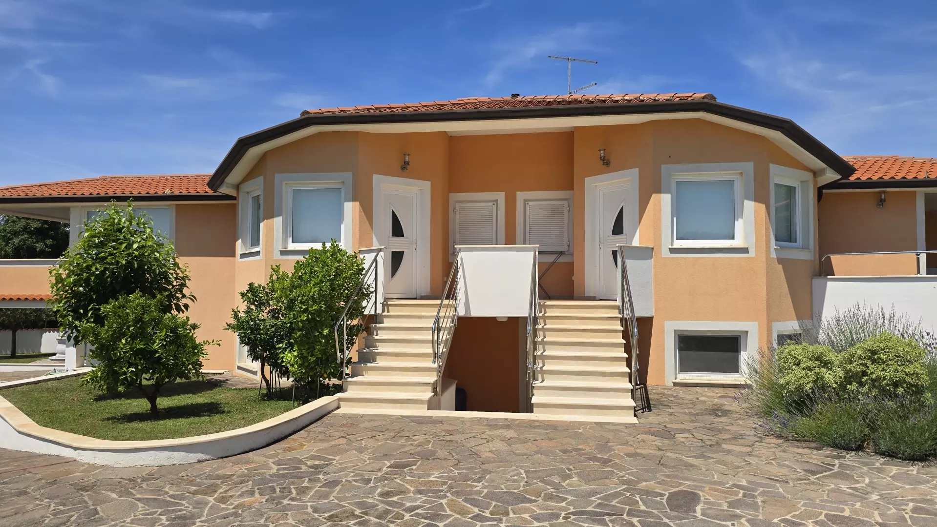 6-bedroom Detached House In Umag, Croatia (355 M²)
