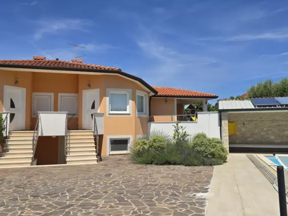 6-bedroom Detached House In Umag, Croatia (355 M²)