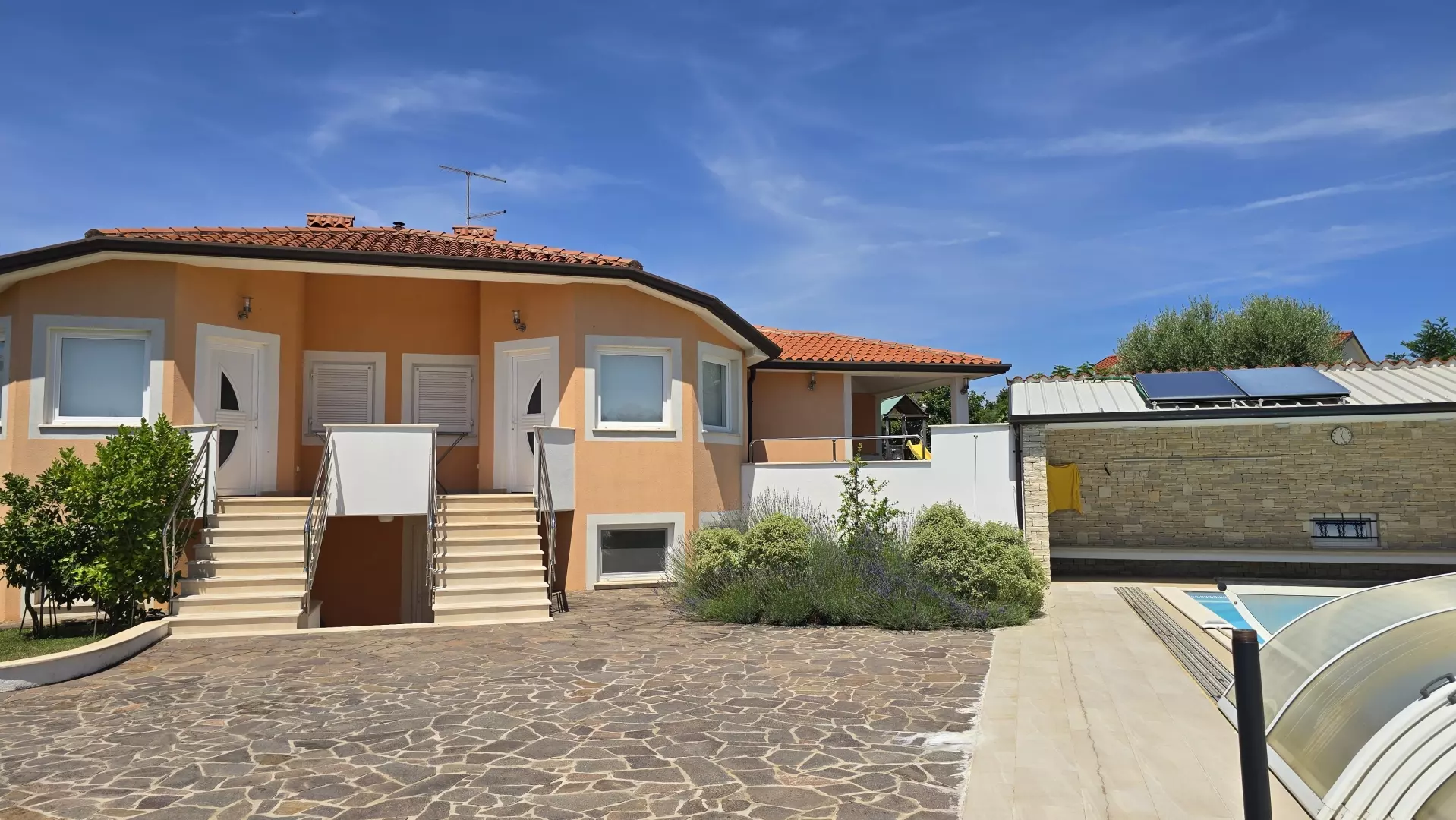 6-bedroom Detached House In Umag, Croatia (355 M²)