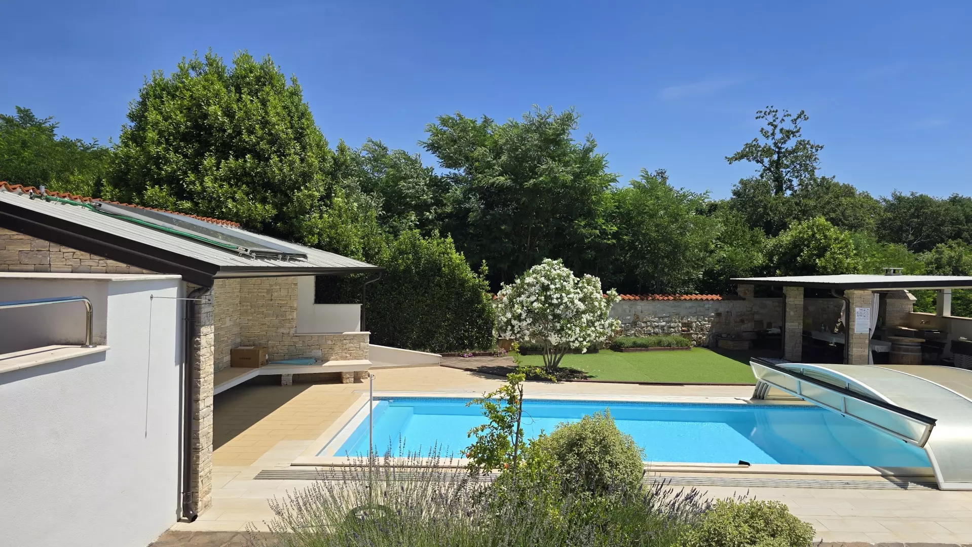 6-bedroom Detached House In Umag, Croatia (355 M²)