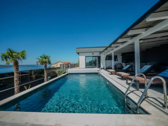 2-bedroom Villa In Selce, Croatia (118 M²)
