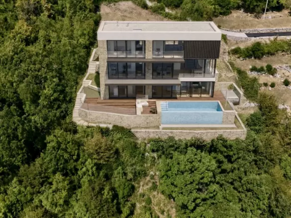 Land In Poljane, Croatia (1.089 M²)