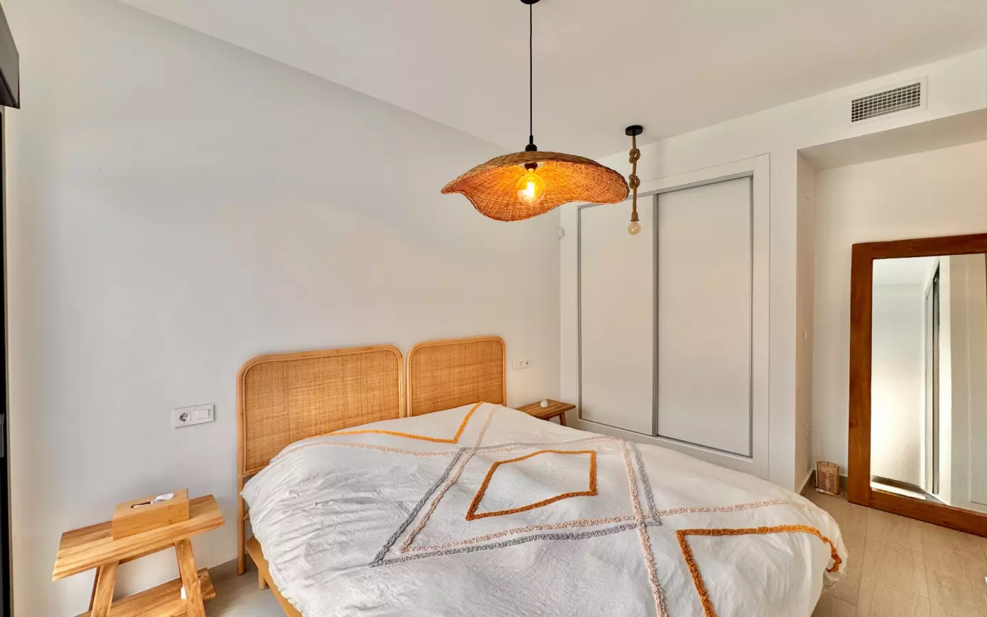 3-bedroom Villa In Alicante, Spain (125 M²)