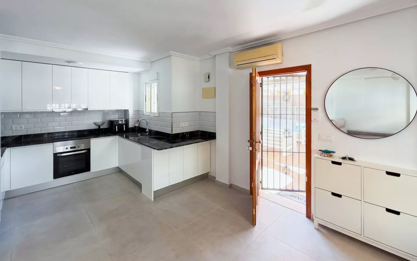 3-bedroom Townhouse In Orihuela Costa, Spain (86 M²)