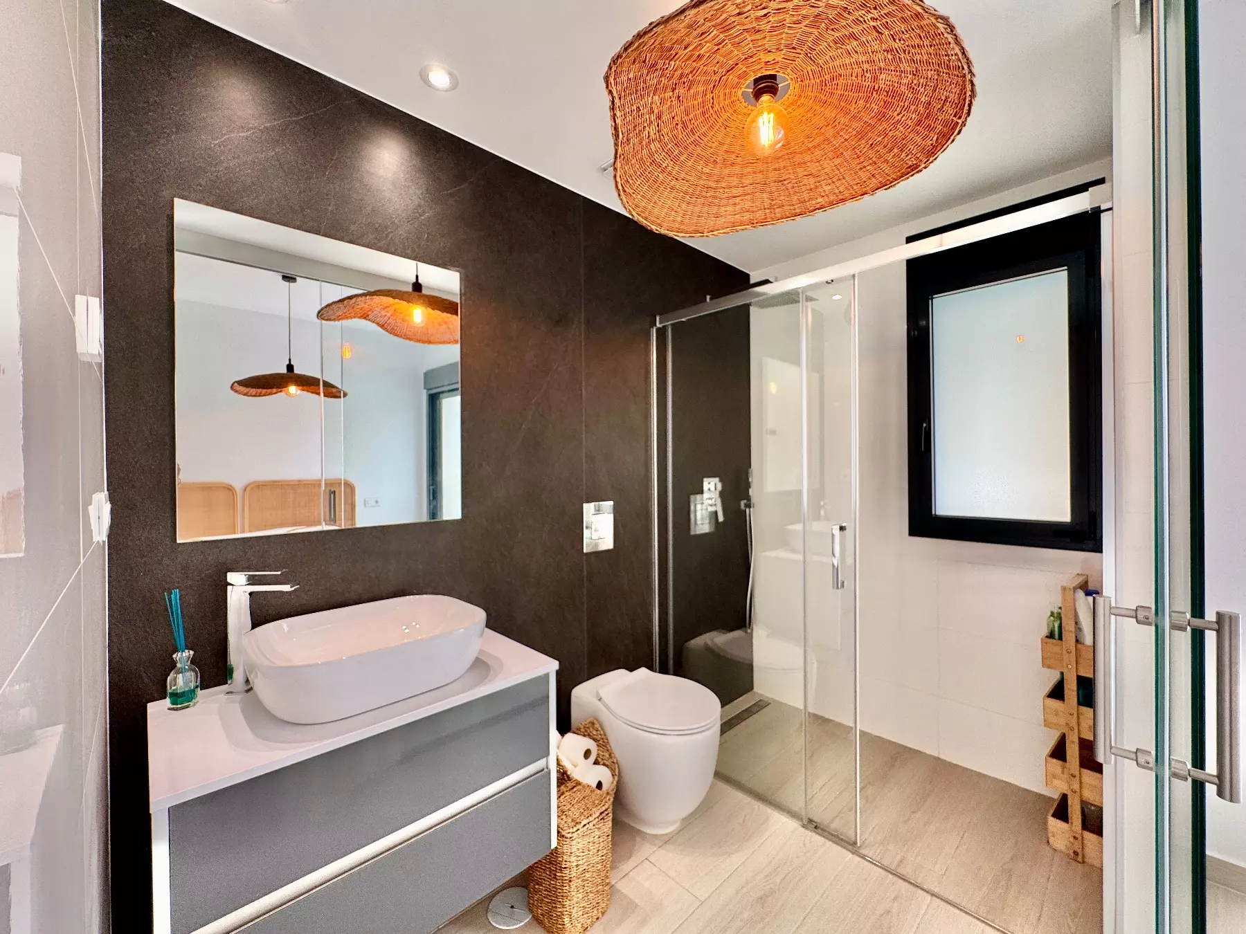 p-e1b967c66a7d7251-804b13 3-bedroom Villa In Alicante, Spain (125 M²)
