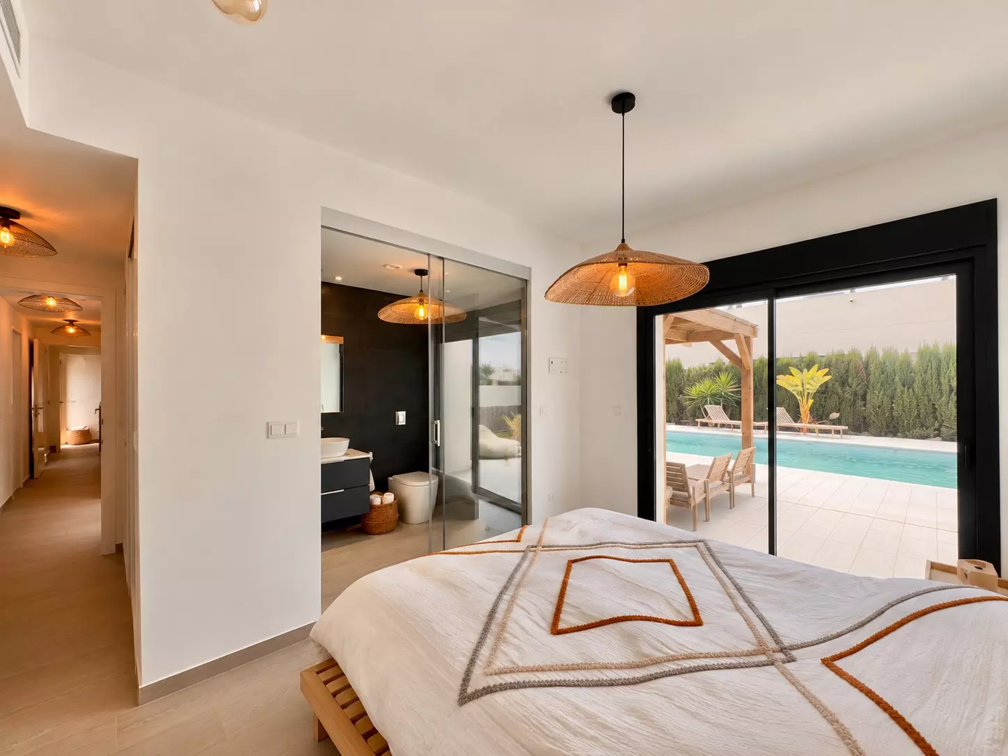 p-e9ef1d44ba838220-a8bab5 3-bedroom Villa In Alicante, Spain (125 M²)