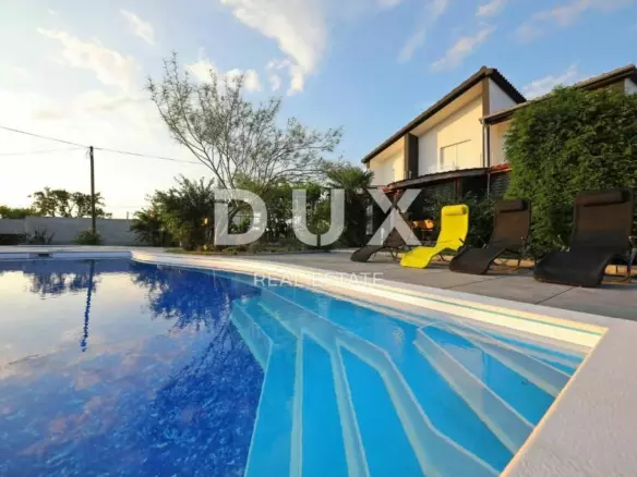 3-bedroom Villa In Debeljak, Croatia (239,46 M²)