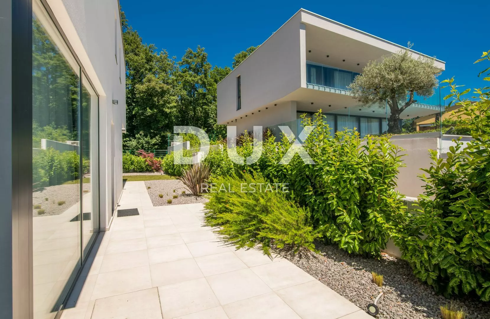 6-bedroom Villa In Veprinac, Croatia (516 M²)