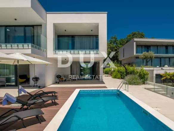 6-bedroom Villa In Veprinac, Croatia (516 M²)