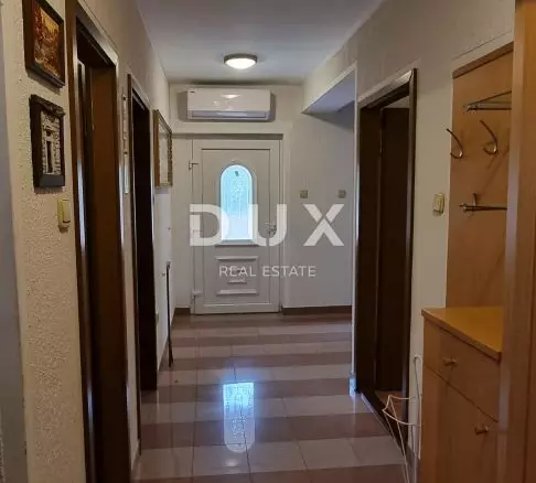 3-bedroom Apartment In Novi Vinodolski, Croatia (120 M²)