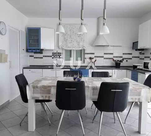 3-bedroom Apartment In Novi Vinodolski, Croatia (120 M²)
