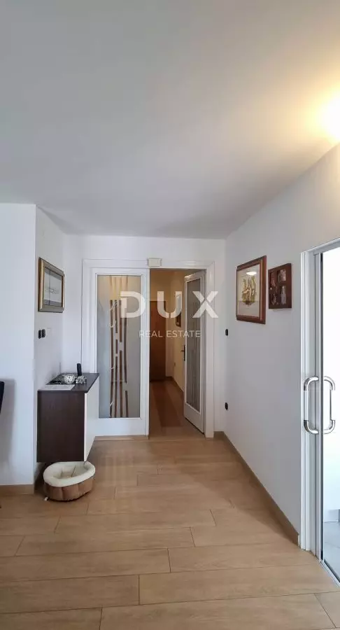3-bedroom Apartment In Novi Vinodolski, Croatia (120 M²)