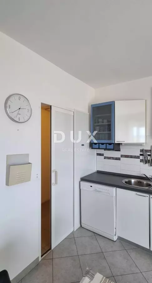 3-bedroom Apartment In Novi Vinodolski, Croatia (120 M²)