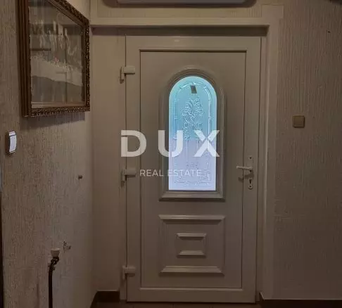 3-bedroom Apartment In Novi Vinodolski, Croatia (120 M²)