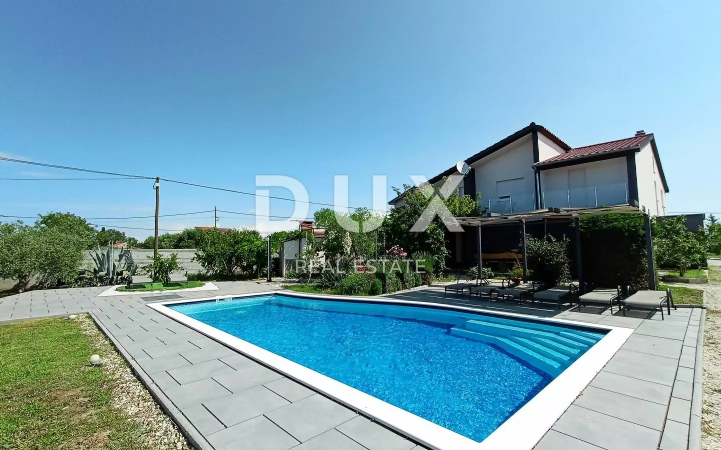3-bedroom Villa In Debeljak, Croatia (239,46 M²)