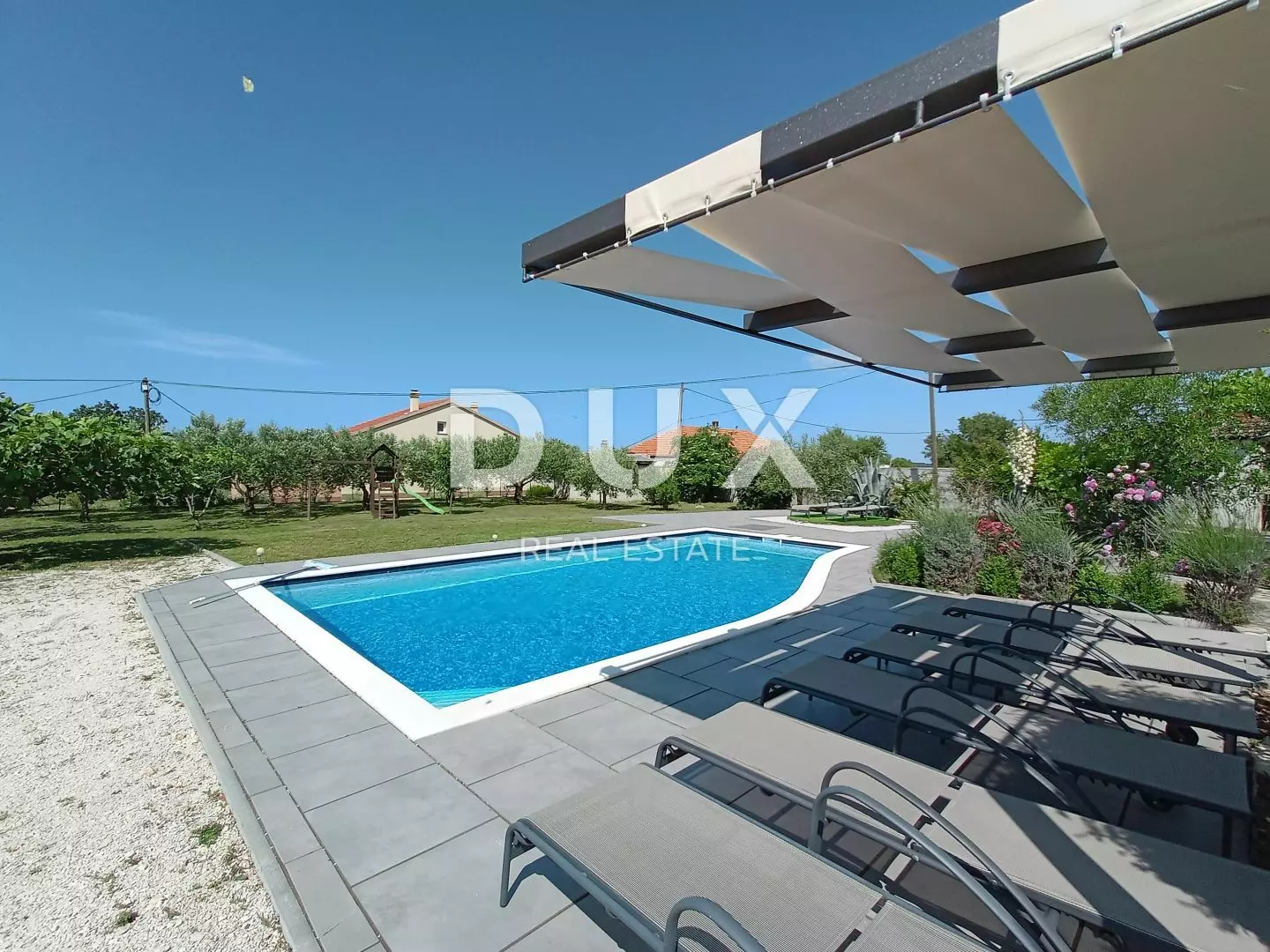 3-bedroom Villa In Debeljak, Croatia (239,46 M²)
