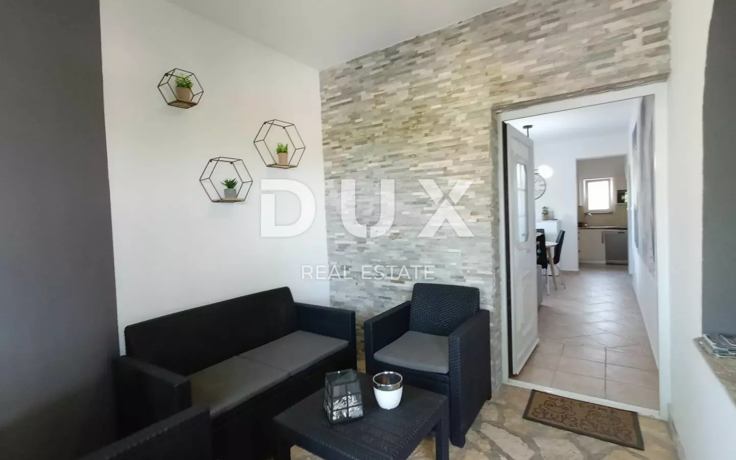 3-bedroom Villa In Debeljak, Croatia (239,46 M²)