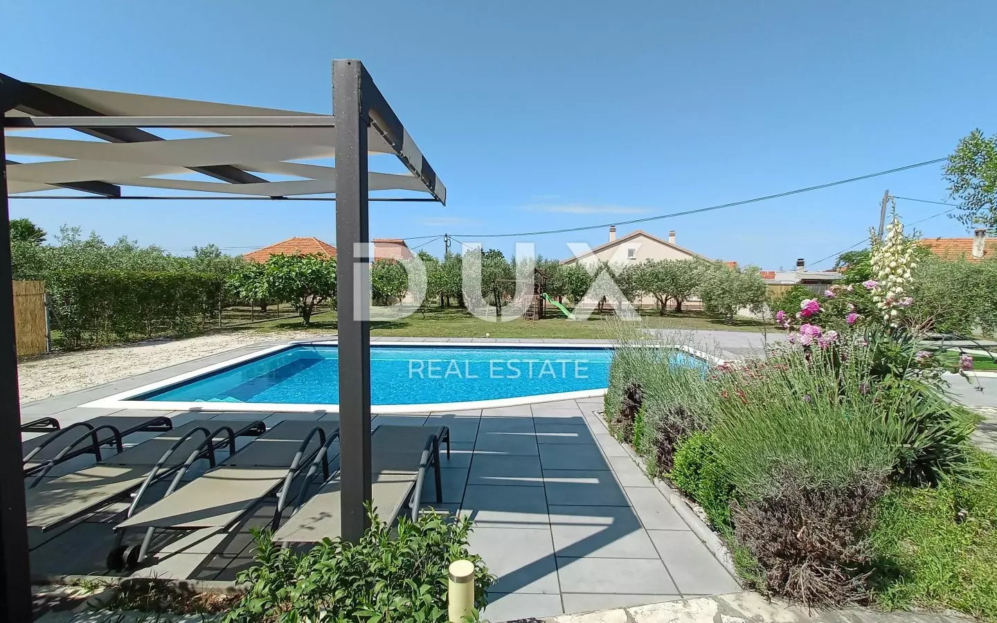 3-bedroom Villa In Debeljak, Croatia (239,46 M²)