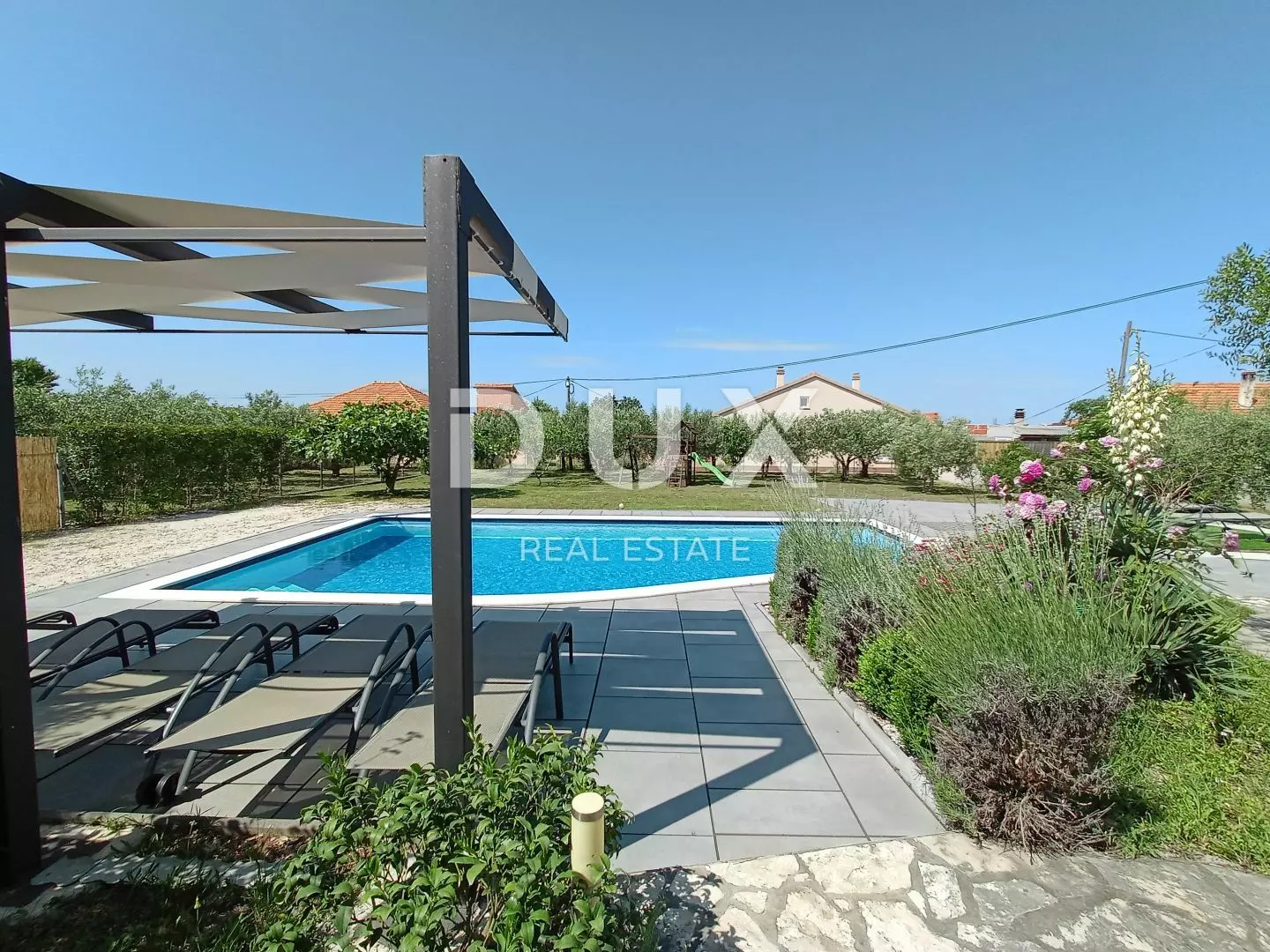 3-bedroom Villa In Debeljak, Croatia (239,46 M²)