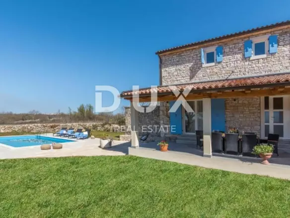 3-bedroom Villa In Sveti Lovreč, Croatia (142 M²)