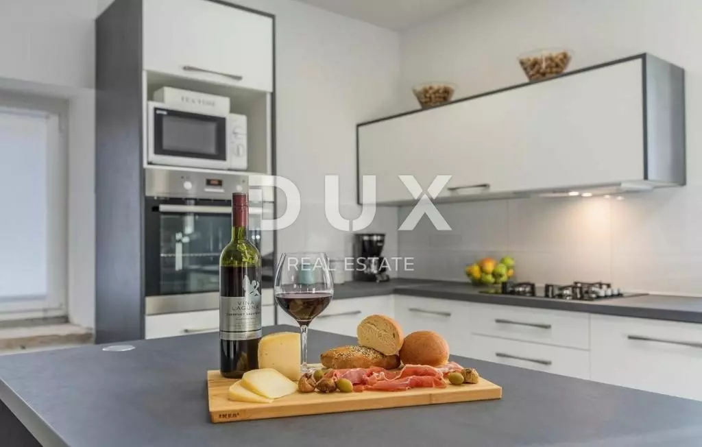 3-bedroom Villa In Sveti Lovreč, Croatia (142 M²)
