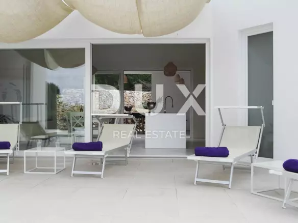 3-bedroom Villa In Linardići, Croatia (135 M²)