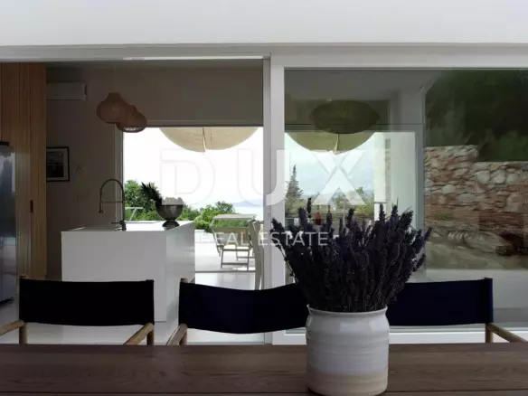 3-bedroom Villa In Linardići, Croatia (135 M²)