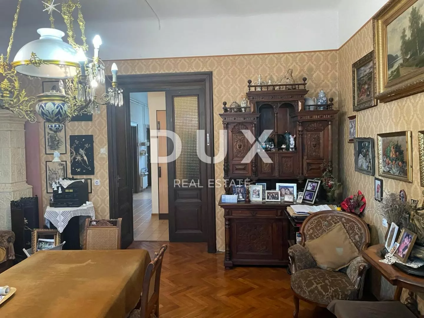 3-bedroom Apartment In Bulevard, Croatia (172 M²)