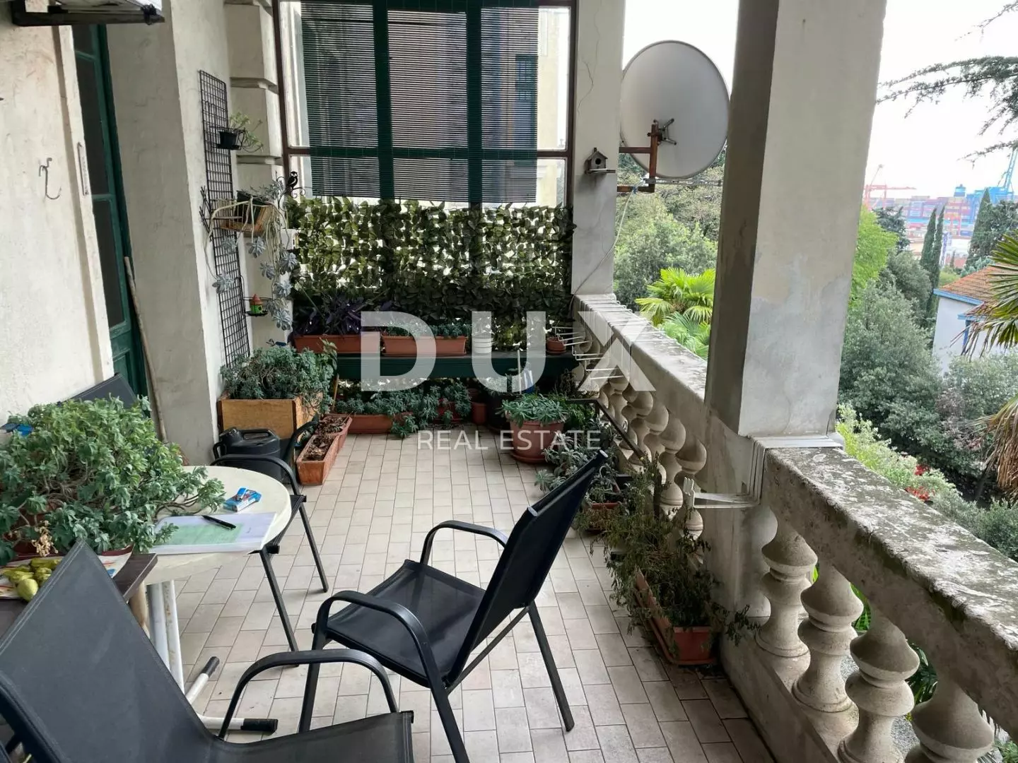 3-bedroom Apartment In Bulevard, Croatia (172 M²)
