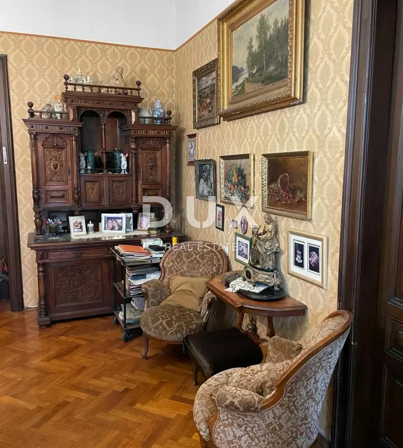 3-bedroom Apartment In Bulevard, Croatia (172 M²)