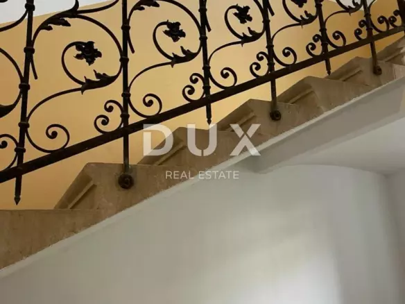 3-bedroom Apartment In Bulevard, Croatia (172 M²)