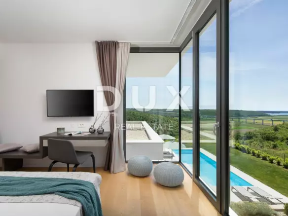 4-bedroom Villa In Novigrad, Croatia (258 M²)
