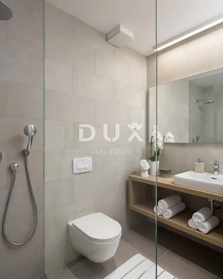 4-bedroom Villa In Novigrad, Croatia (258 M²)