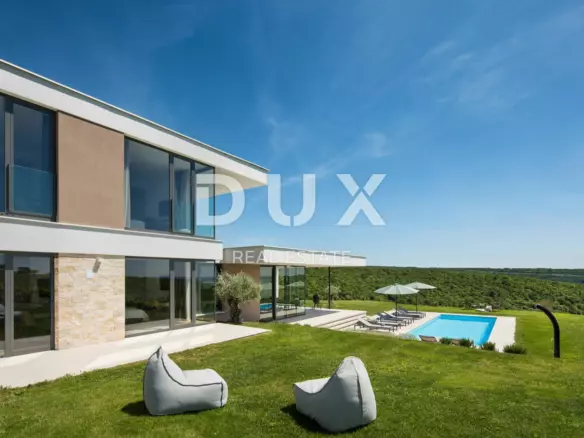 4-bedroom Villa In Novigrad, Croatia (258 M²)