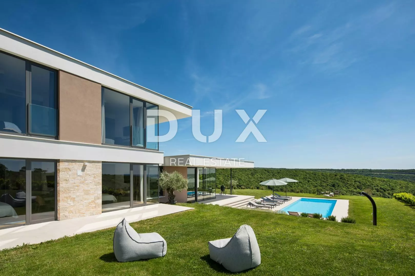 4-bedroom Villa In Novigrad, Croatia (258 M²)