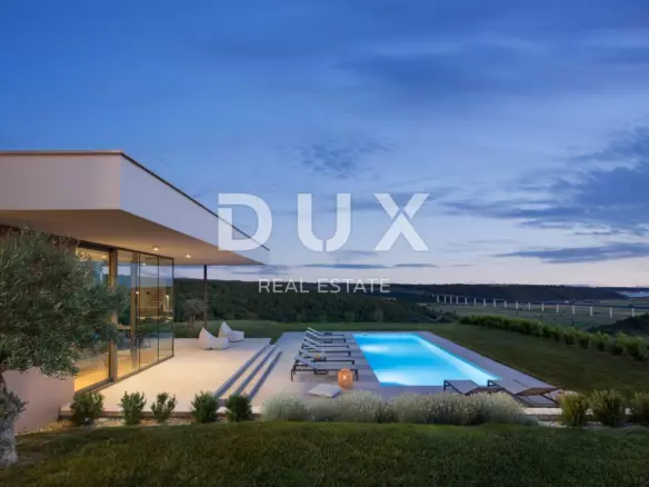 4-bedroom Villa In Novigrad, Croatia (258 M²)