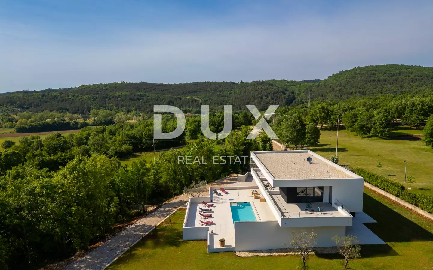 3-bedroom Villa In Grožnjan, Croatia (300 M²)