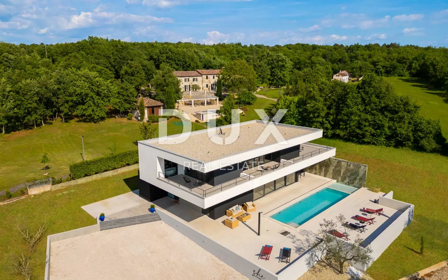 3-bedroom Villa In Grožnjan, Croatia (300 M²)