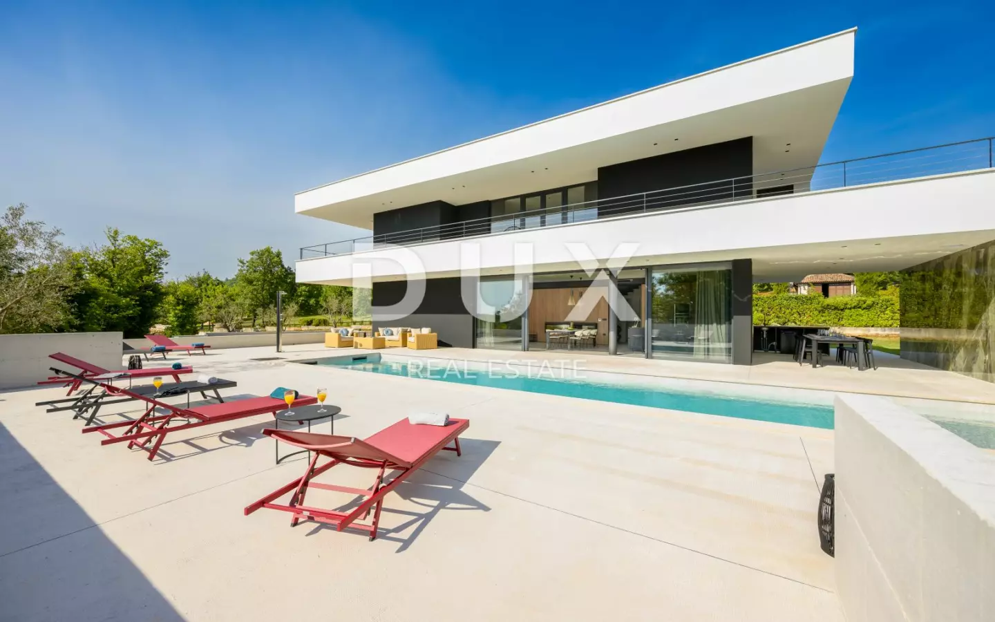 3-bedroom Villa In Grožnjan, Croatia (300 M²)